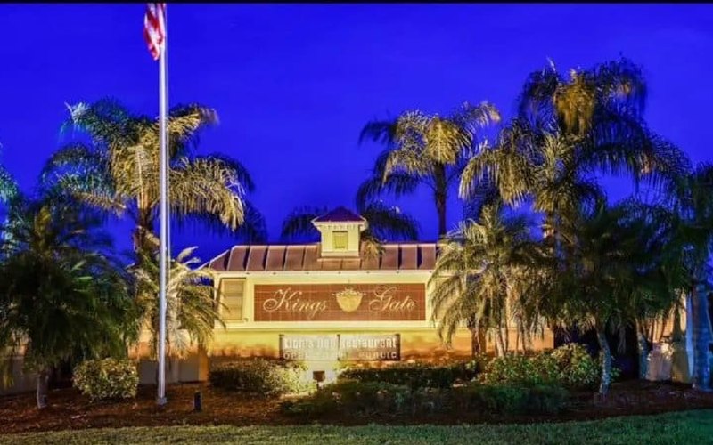 Kingsgate entrance sign