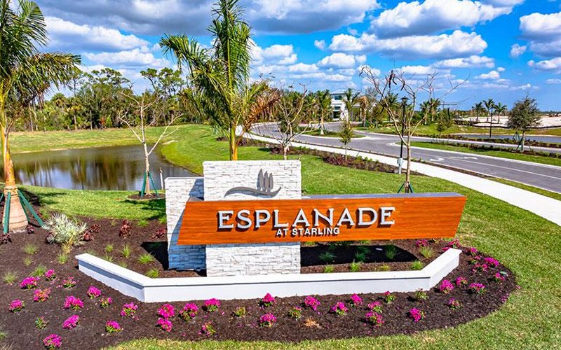Starling entrance sign